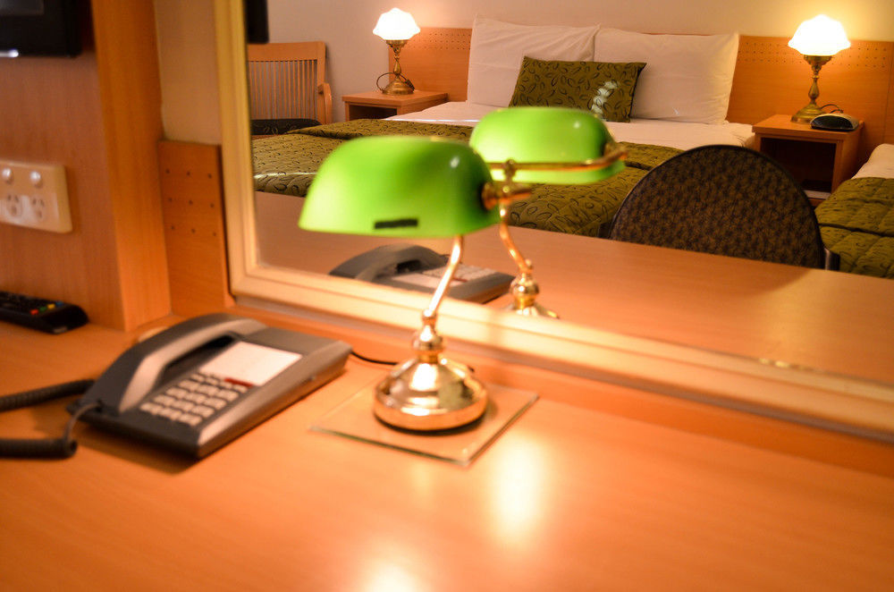 Airport Motel Brisbane Exterior photo