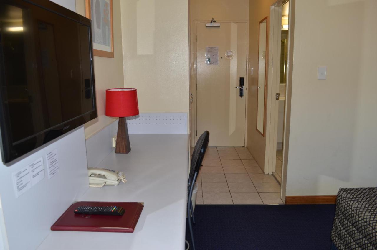 Airport Motel Brisbane Exterior photo
